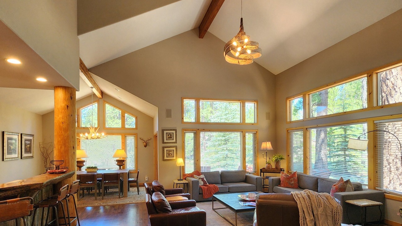 Photo of Bedroom in Sunriver