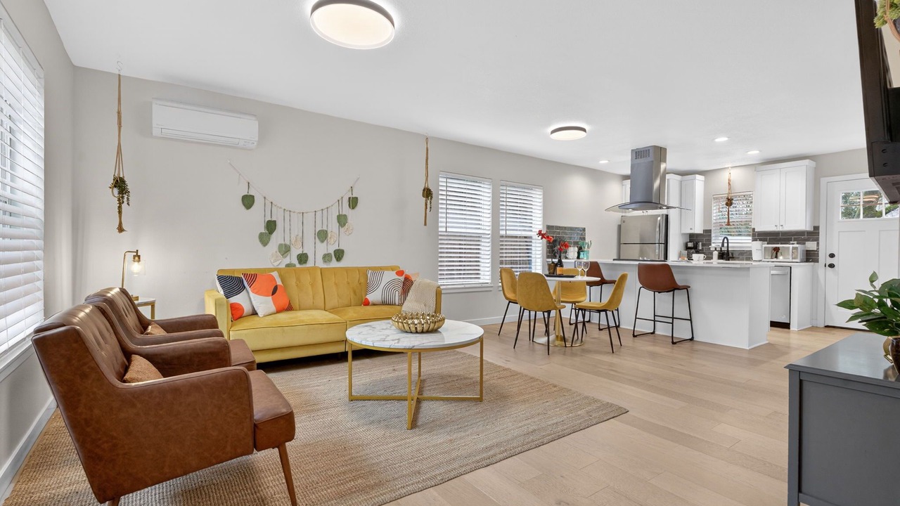 Photo of Livingroom in Alberta Arts District