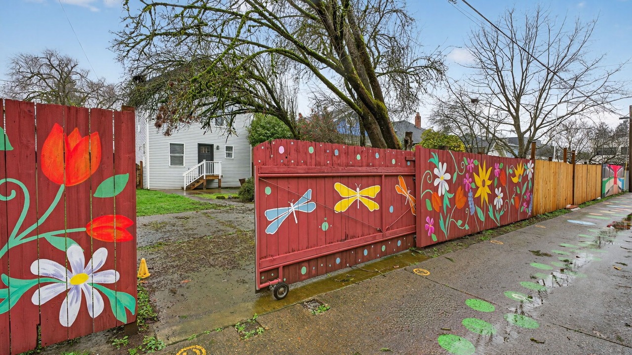 Photo of Outdoor in Alberta Arts District