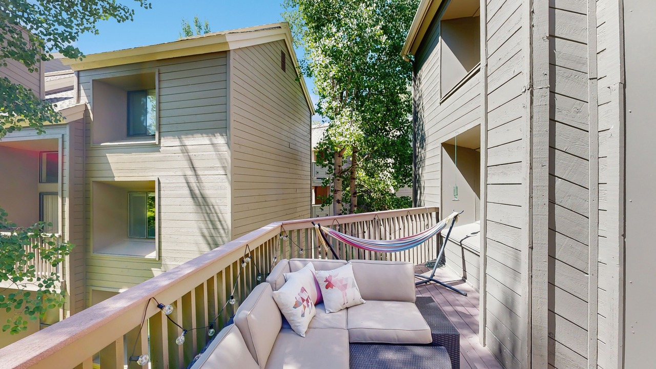 Photo of Outdoor in Elkhorn Village
