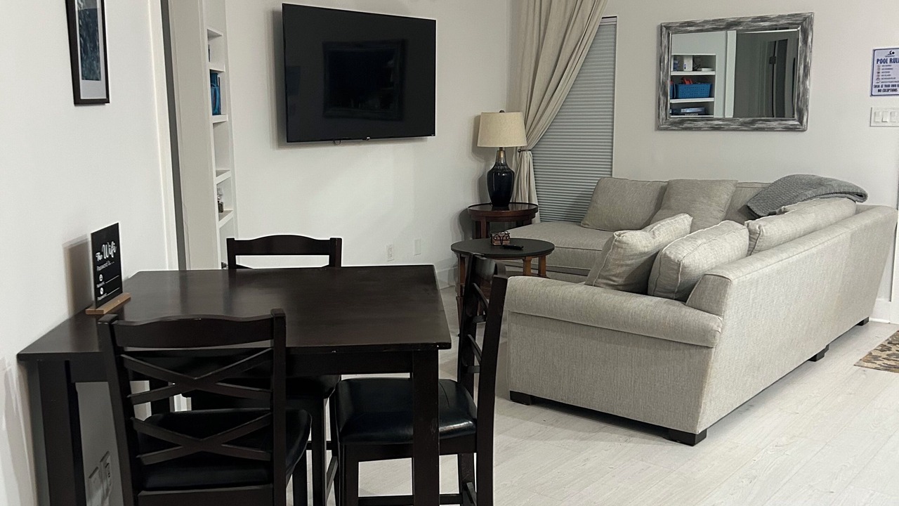 Photo of Livingroom in Foley