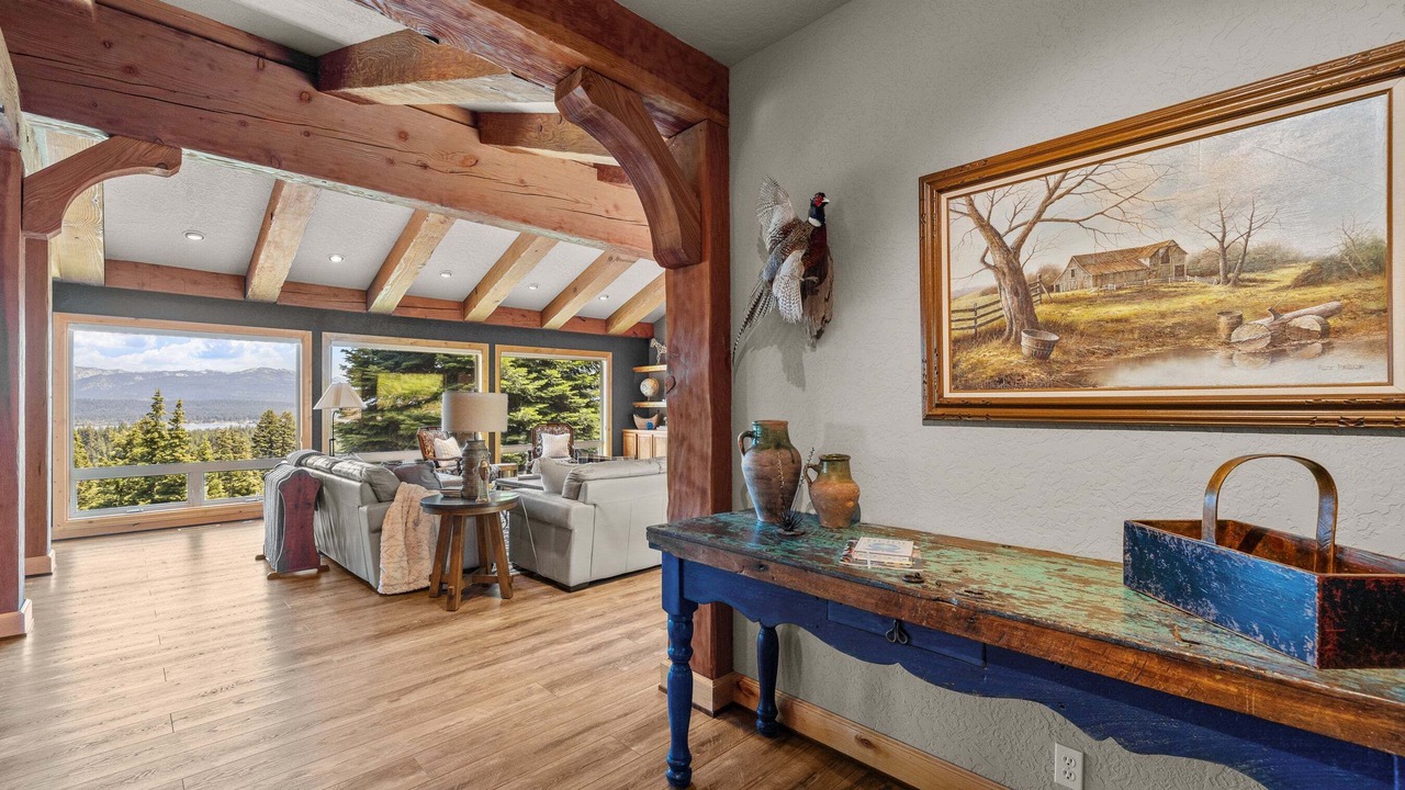 Photo of Livingroom in McCall