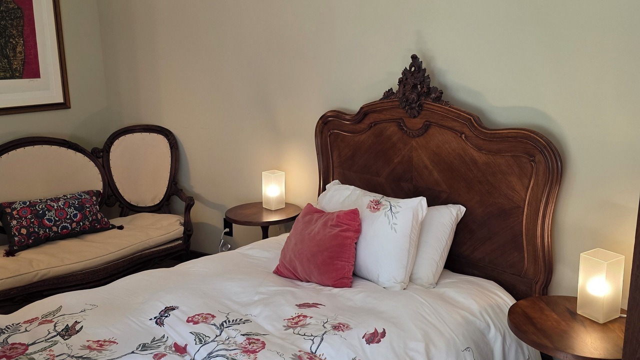 Photo of Bedroom in Seahurst