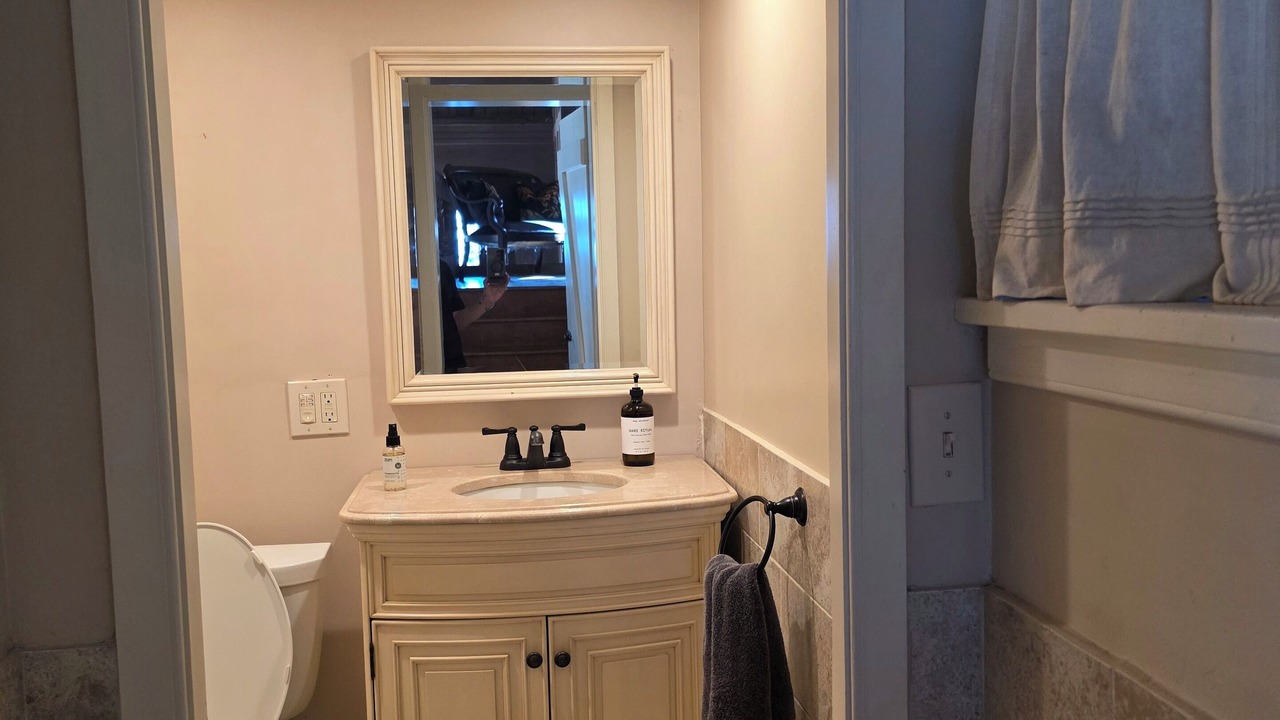Photo of Bathroom in Seahurst