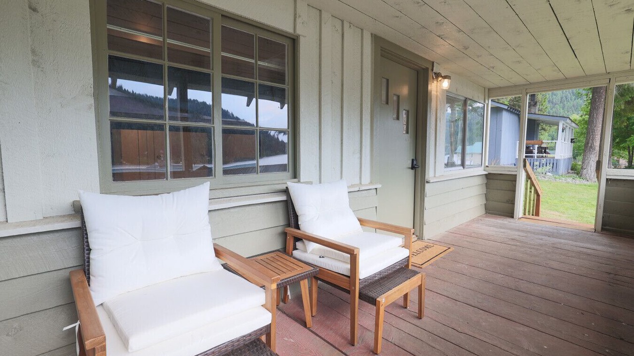Photo of Patio Balcony in Colville