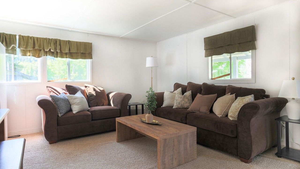 Photo of Livingroom in Colville