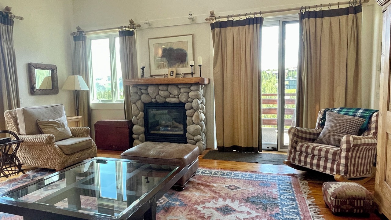 Photo of Bedroom in Saddle Ridge