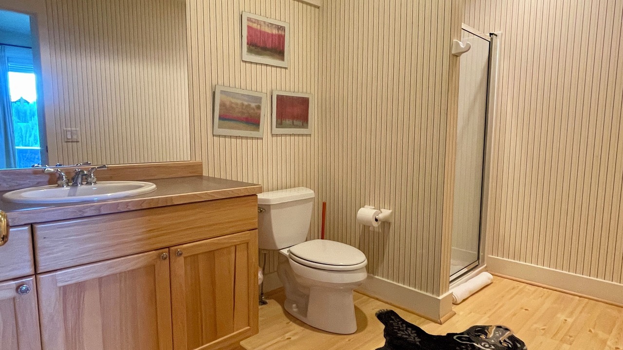 Photo of Bathroom in Saddle Ridge