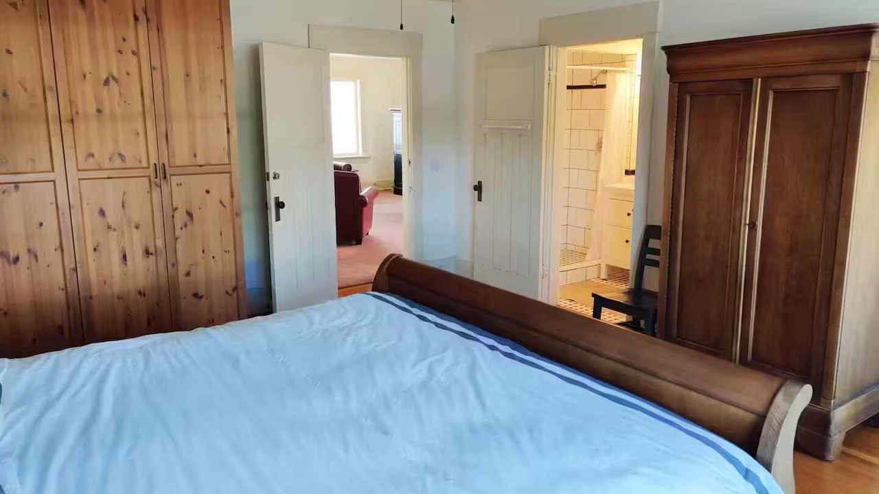 Photo of Bedroom in Point Roberts