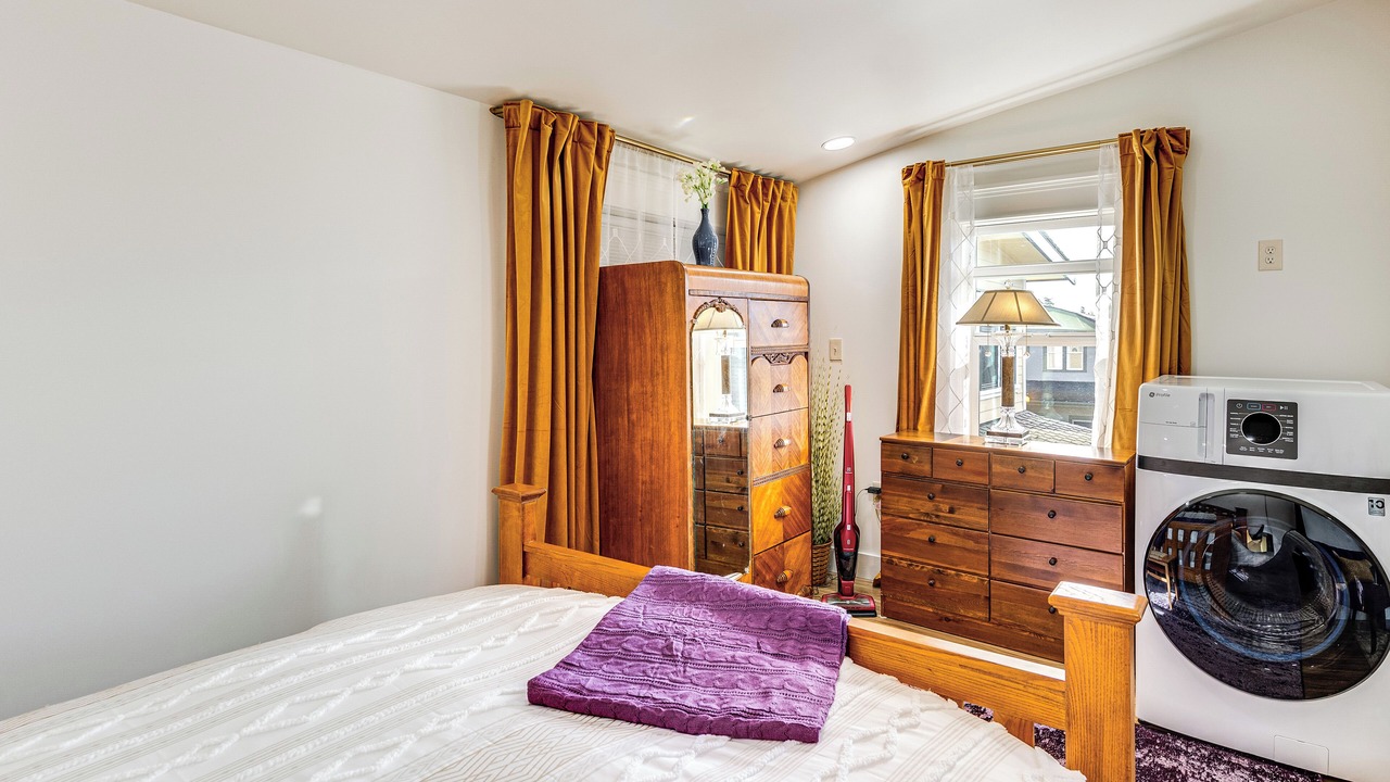 Photo of Bedroom in Anacortes