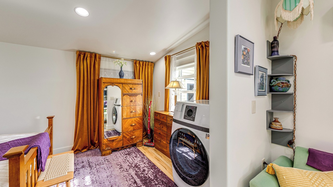 Photo of Bedroom in Anacortes