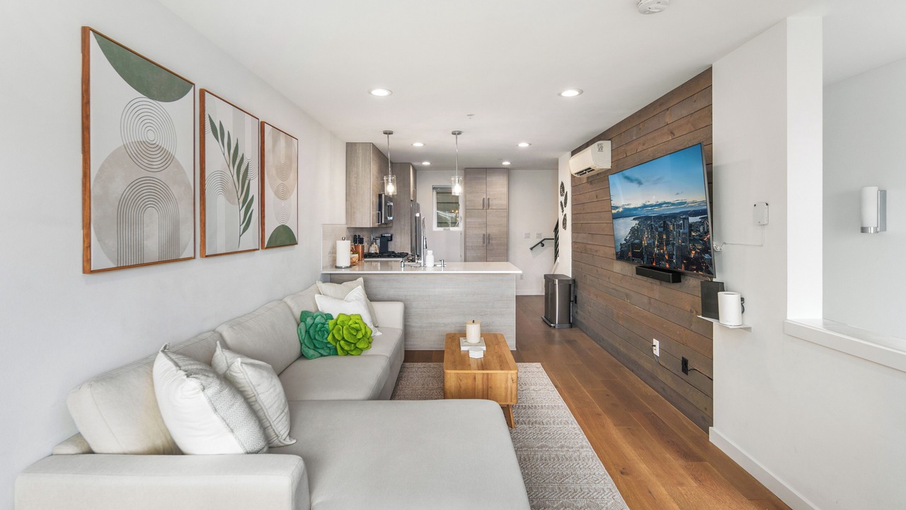 Photo of Livingroom in Whittier Heights