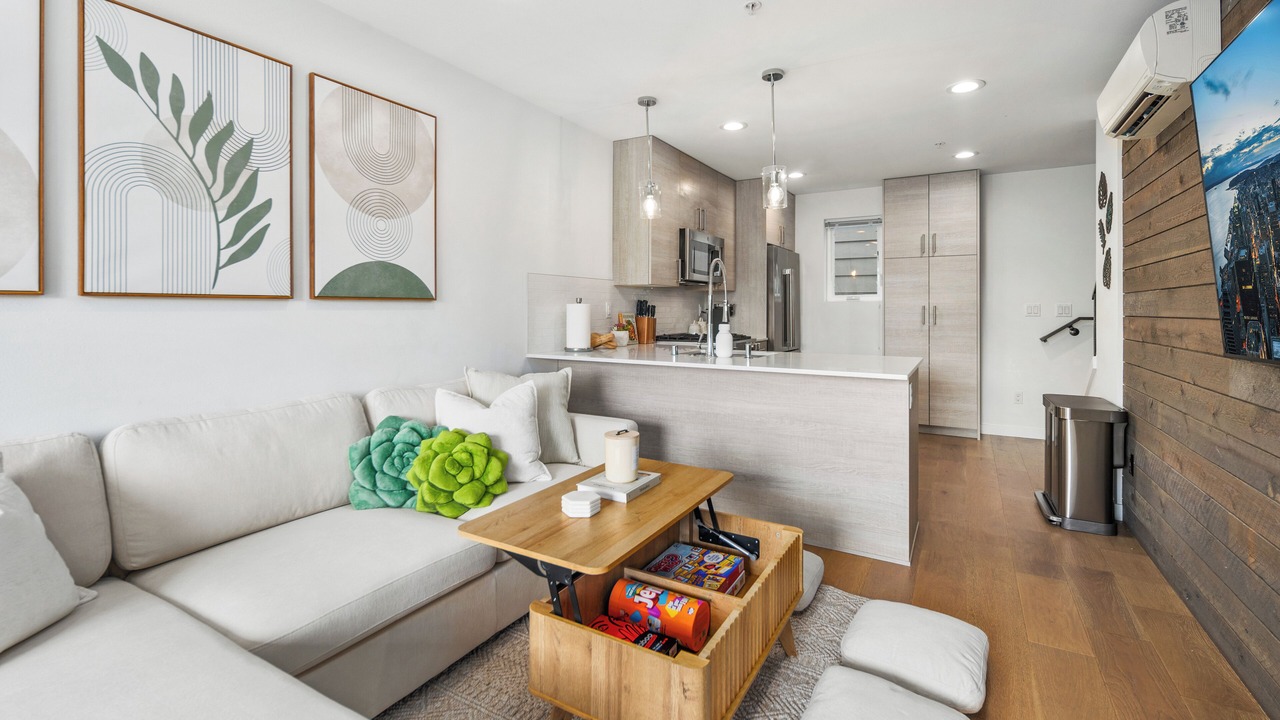 Photo of Livingroom in Whittier Heights