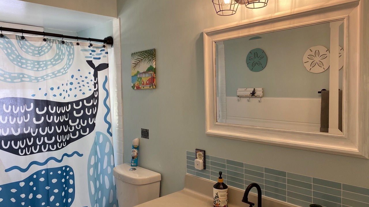 Photo of Bathroom in Point Roberts