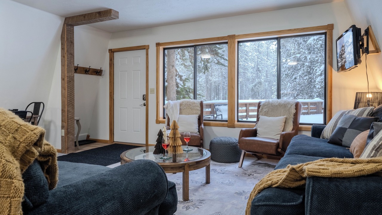 Photo of Livingroom in Island Park