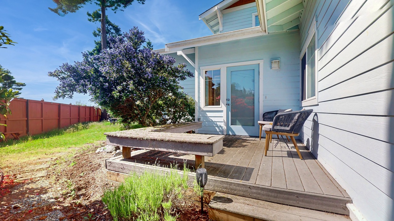 Photo of Patio Balcony in Coupeville