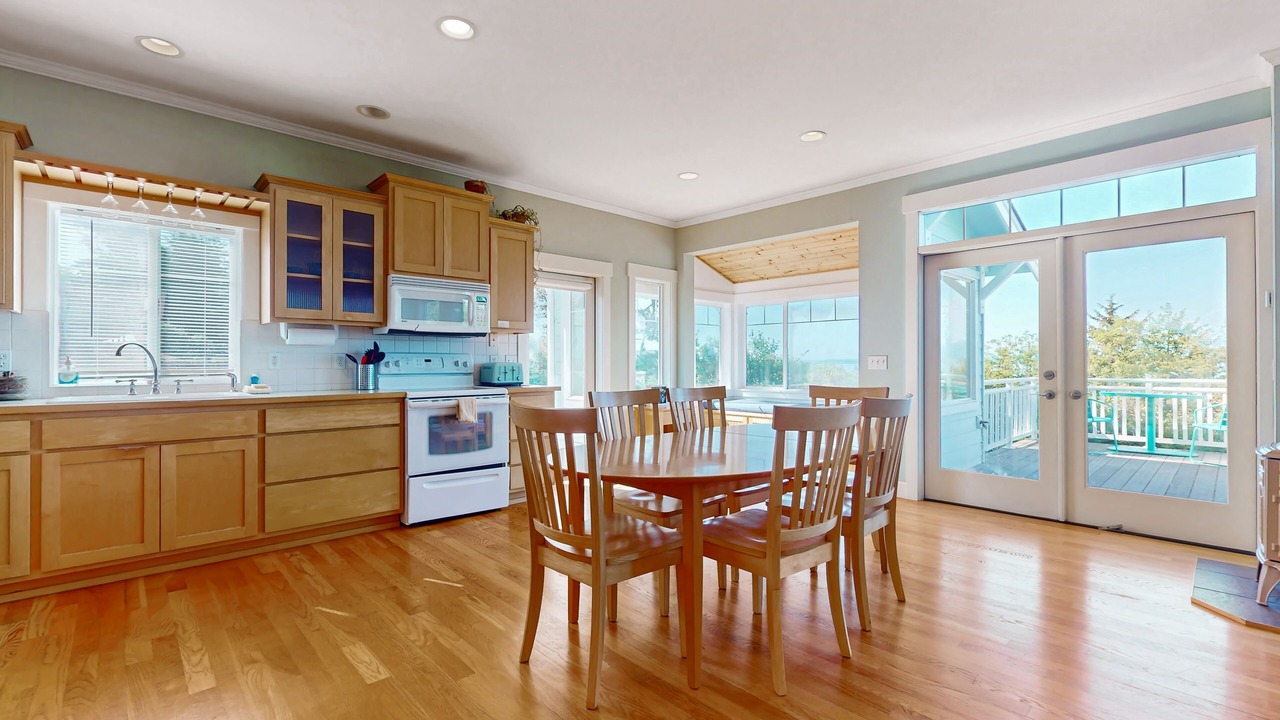 Photo of Kitchen in Coupeville