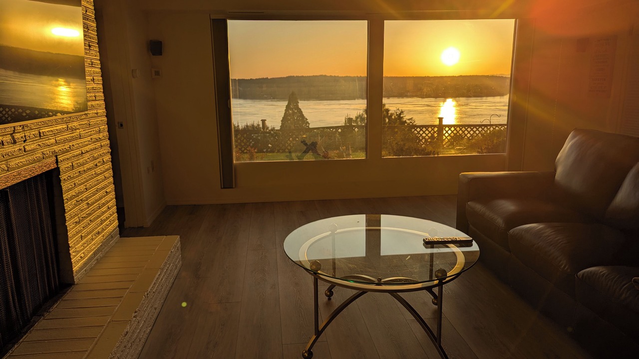 Photo of Livingroom in University Place