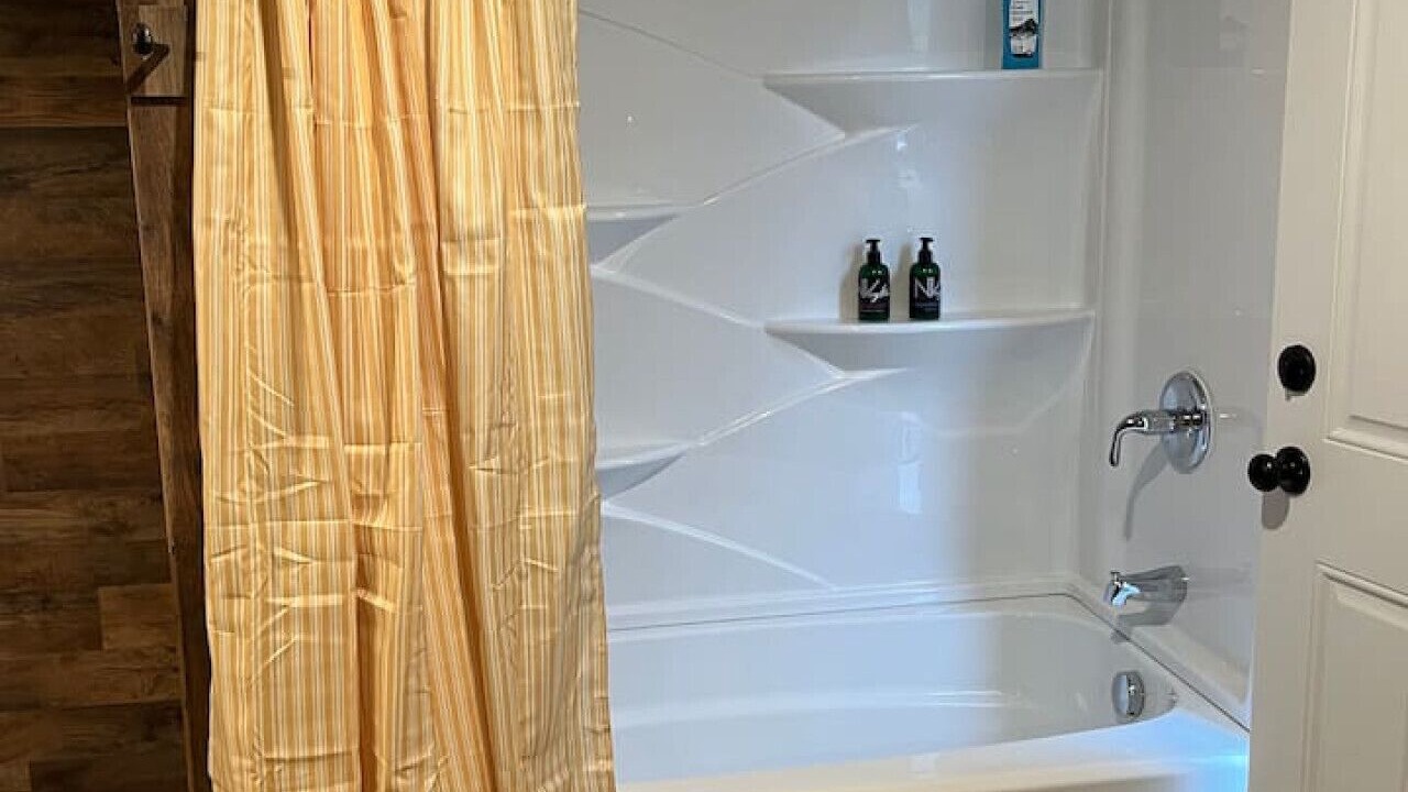Photo of Bathroom in Palisades