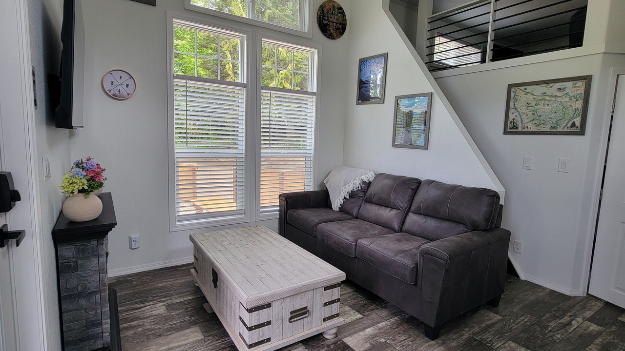 Photo of Livingroom in Port Angeles