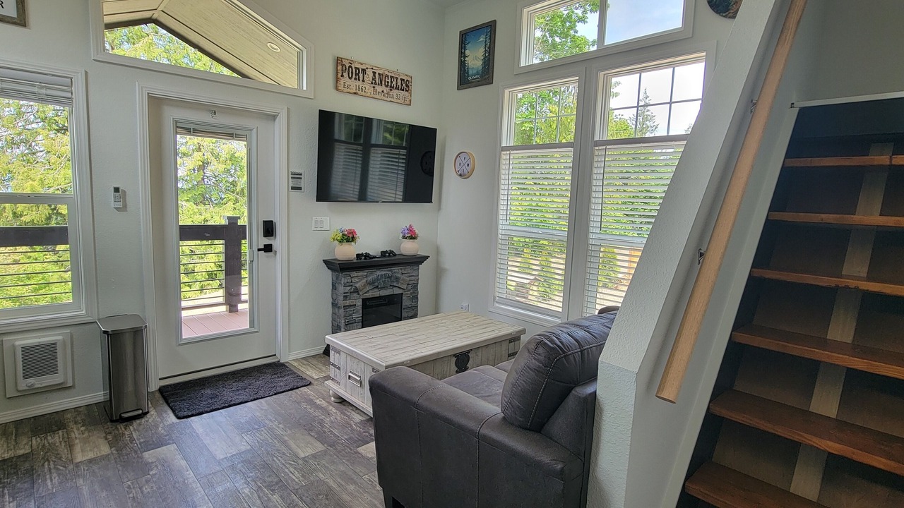 Photo of Livingroom in Port Angeles