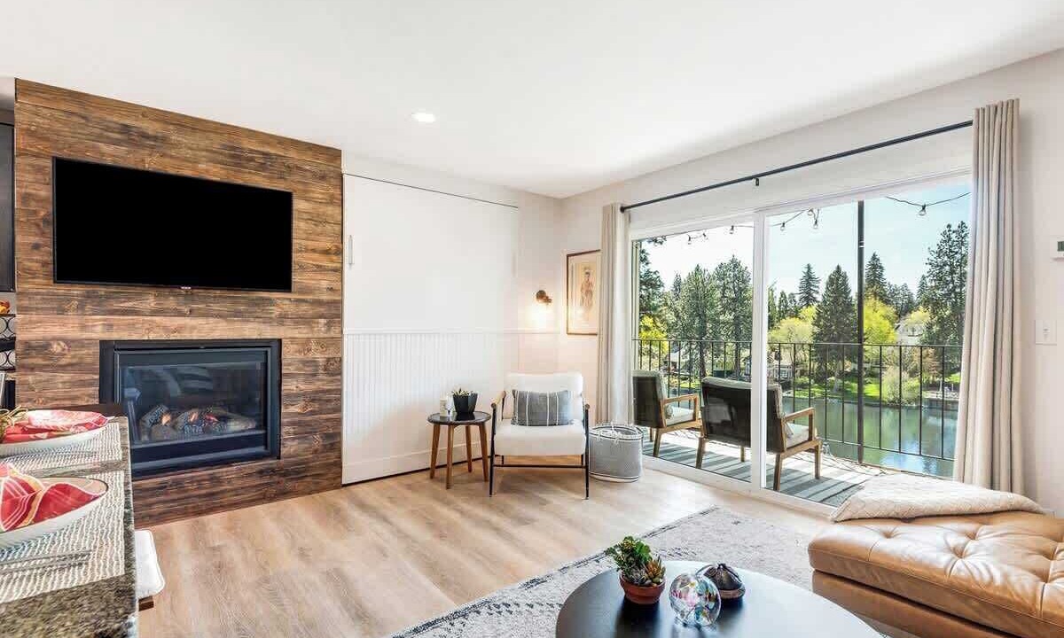 Photo of Livingroom in Bend
