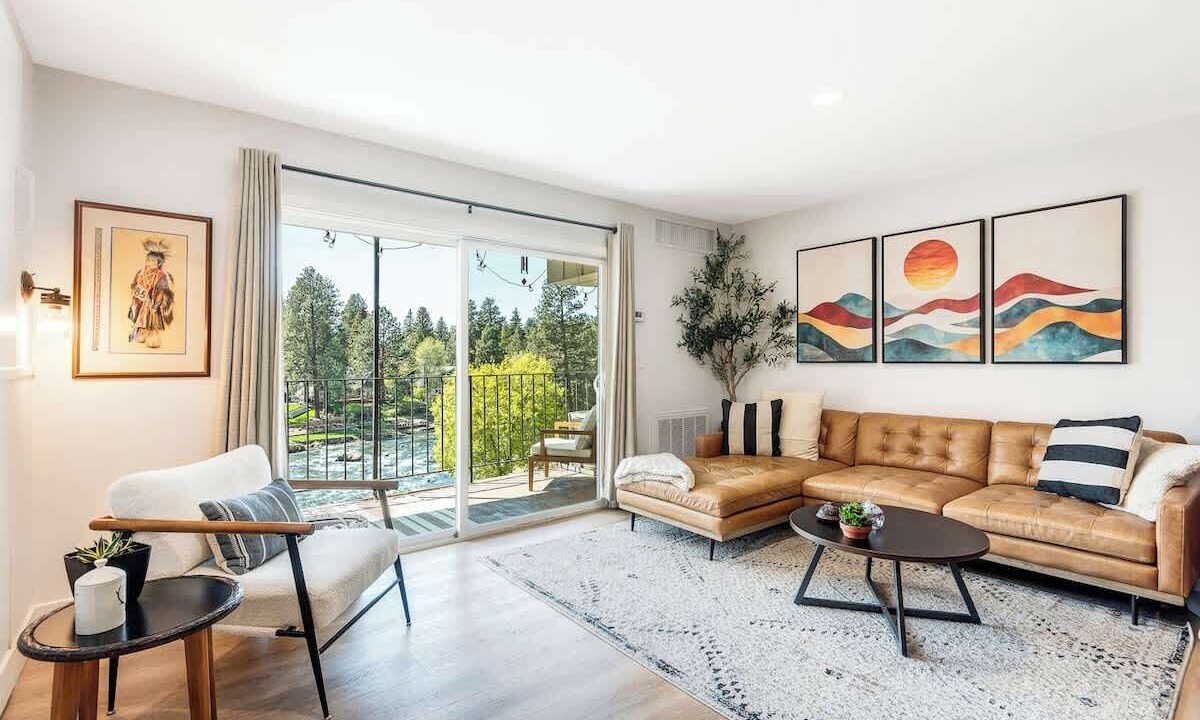 Photo of Livingroom in Bend