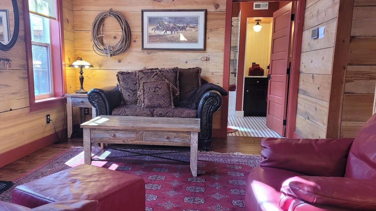 Photo of Livingroom in Winthrop