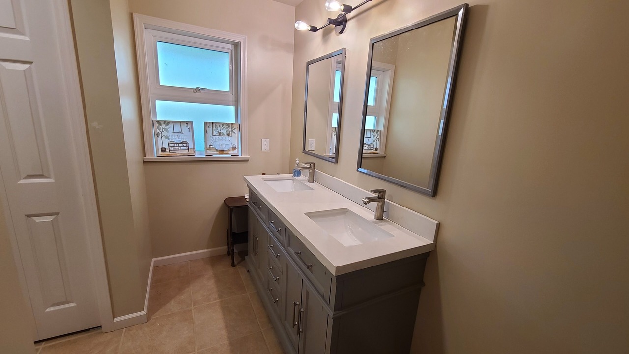 Photo of Bathroom in Point Roberts