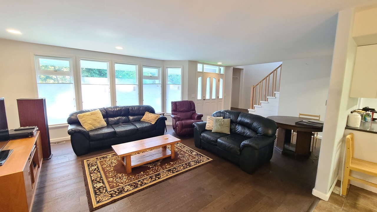 Photo of Livingroom in Point Roberts