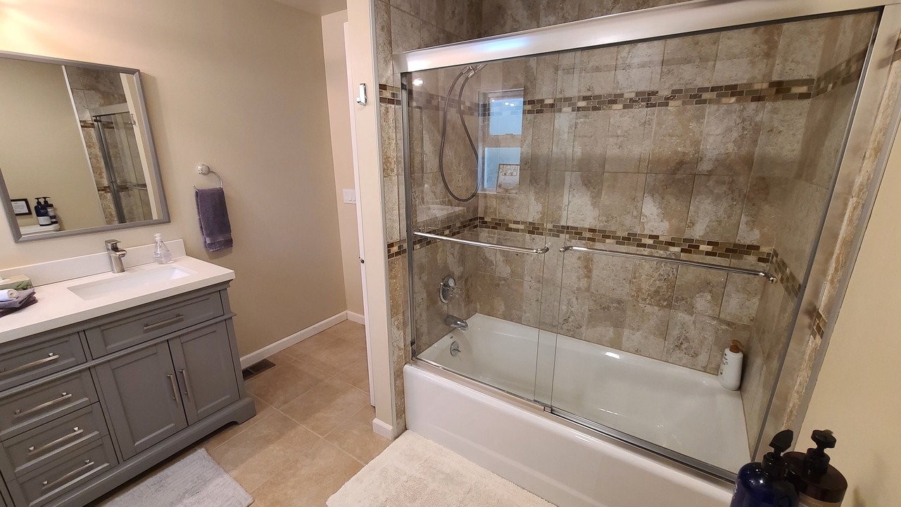 Photo of Bathroom in Point Roberts