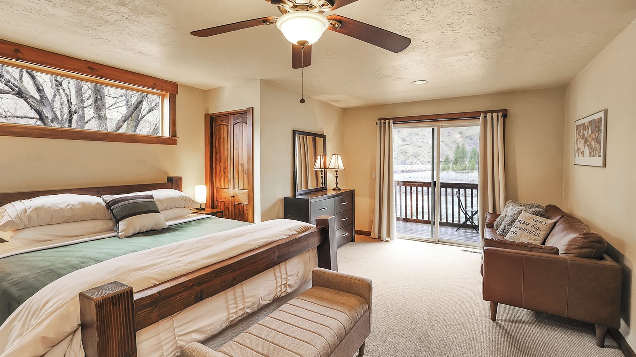 Photo of Bedroom in Riggins