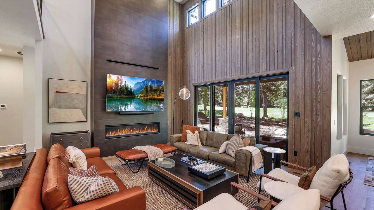 Photo of Livingroom in McCall