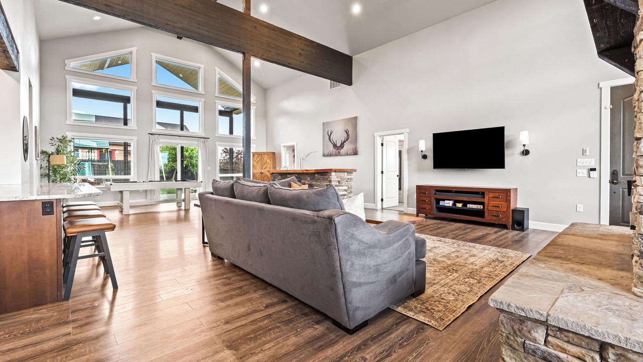 Photo of Livingroom in Tamarack