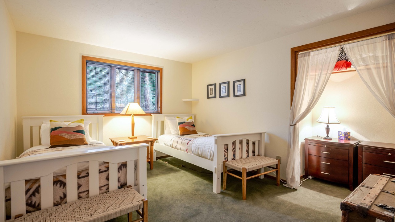 Photo of Bedroom in Black Butte Ranch