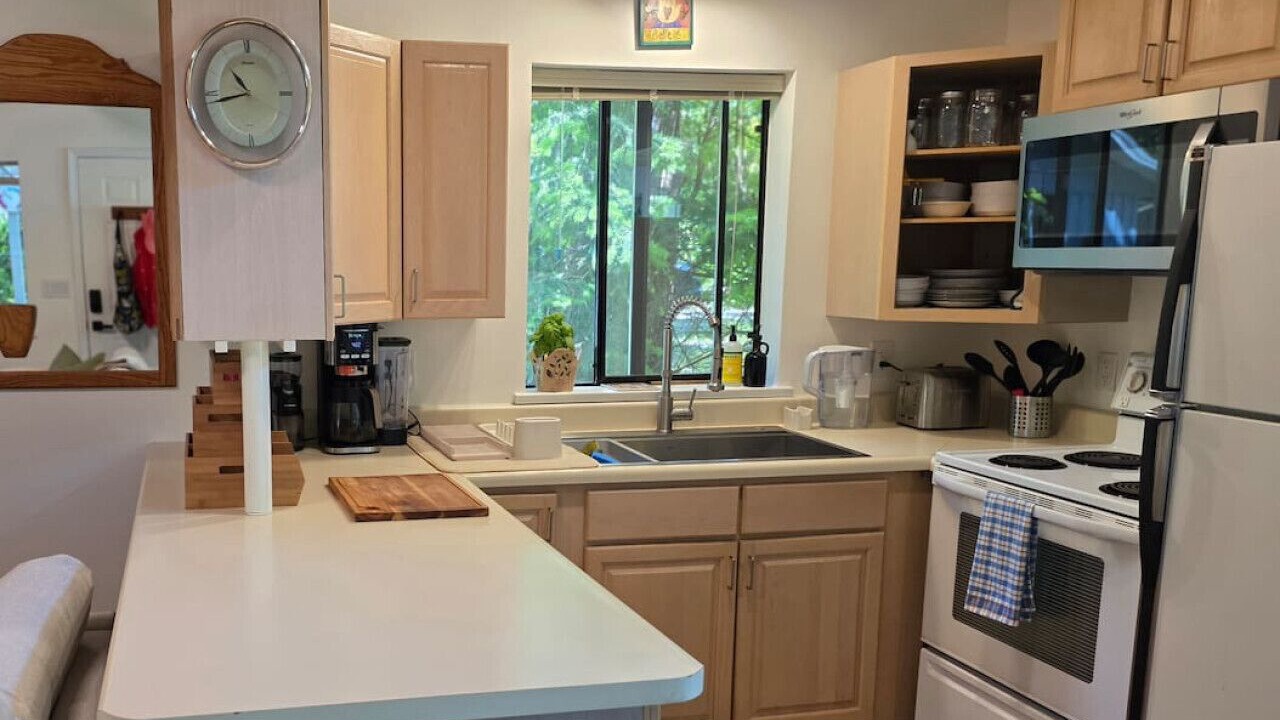 Photo of Kitchen in Point Roberts