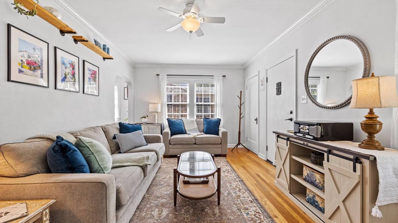 Photo of Livingroom in North End