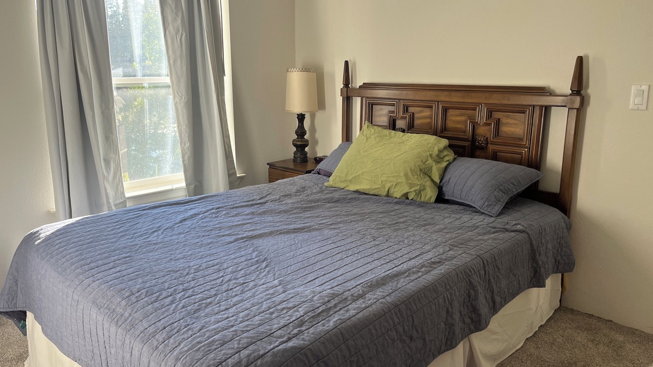 Photo of Bedroom in Newport