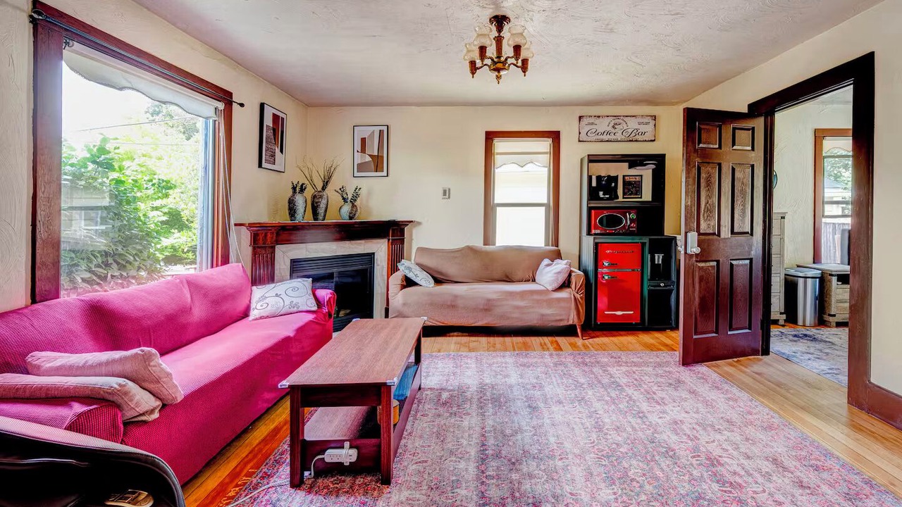 Photo of Livingroom in West End