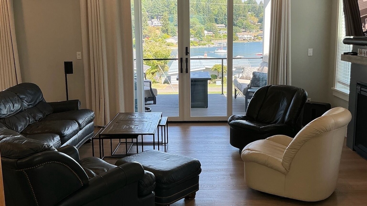 Photo of Livingroom in Gig Harbor