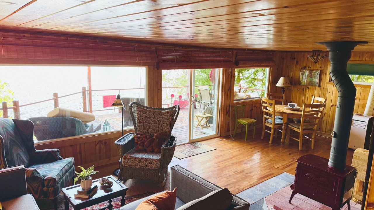 Photo of Livingroom in Newport