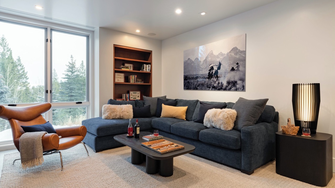 Photo of Bedroom in Indian Paintbrush