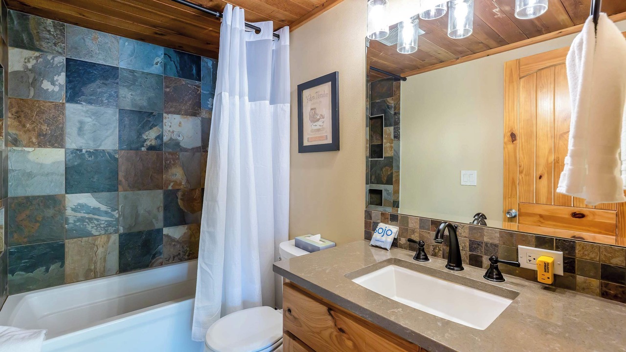 Photo of Bathroom in Overlook Park
