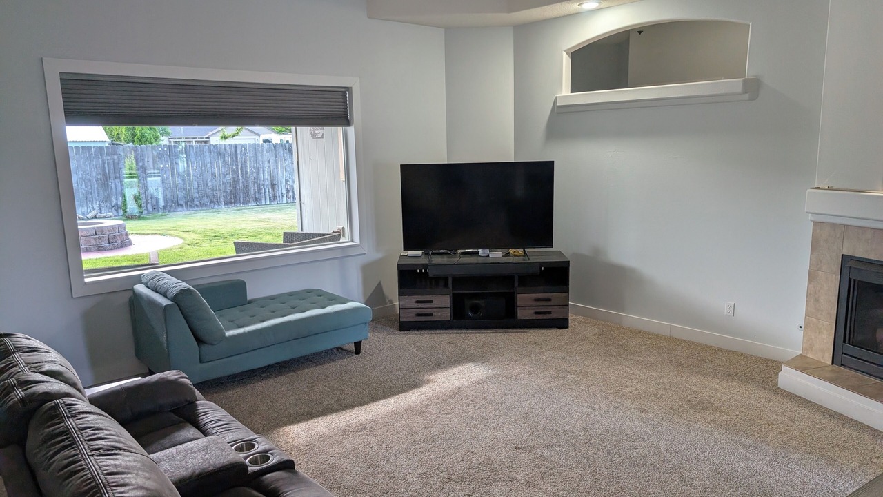 Photo of Livingroom in West Richland