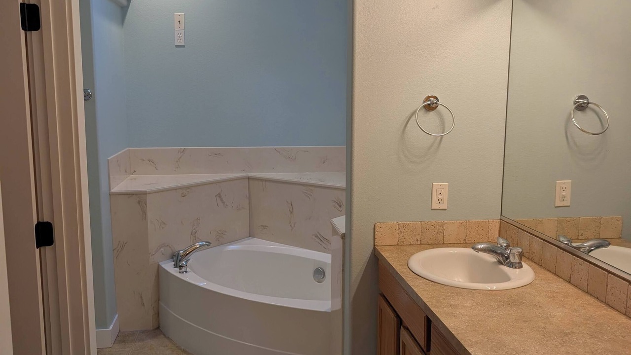 Photo of Bathroom in West Richland