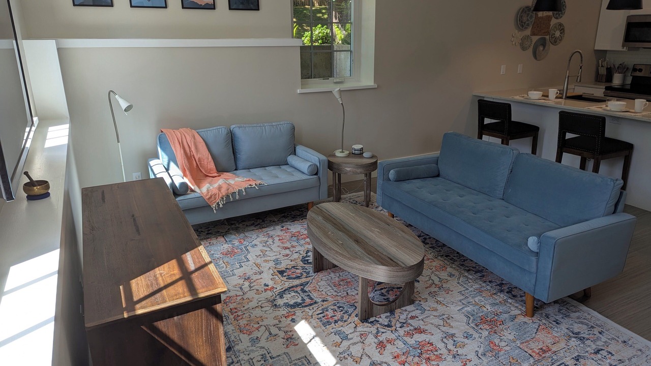 Photo of Livingroom in Hosford-Abernethy