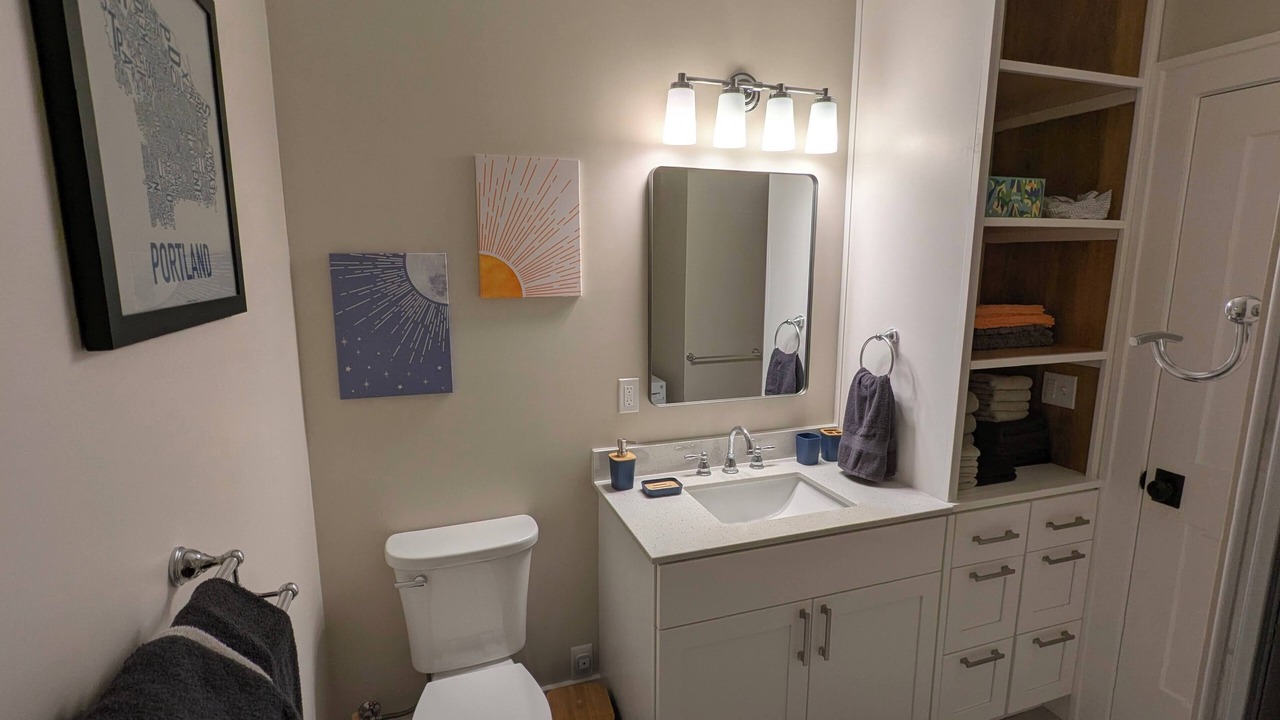 Photo of Bathroom in Hosford-Abernethy