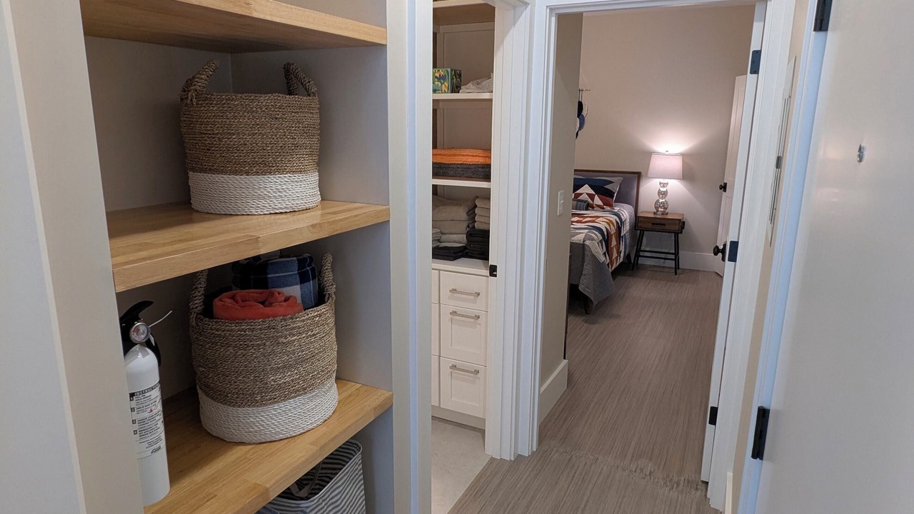 Photo of Bedroom in Hosford-Abernethy