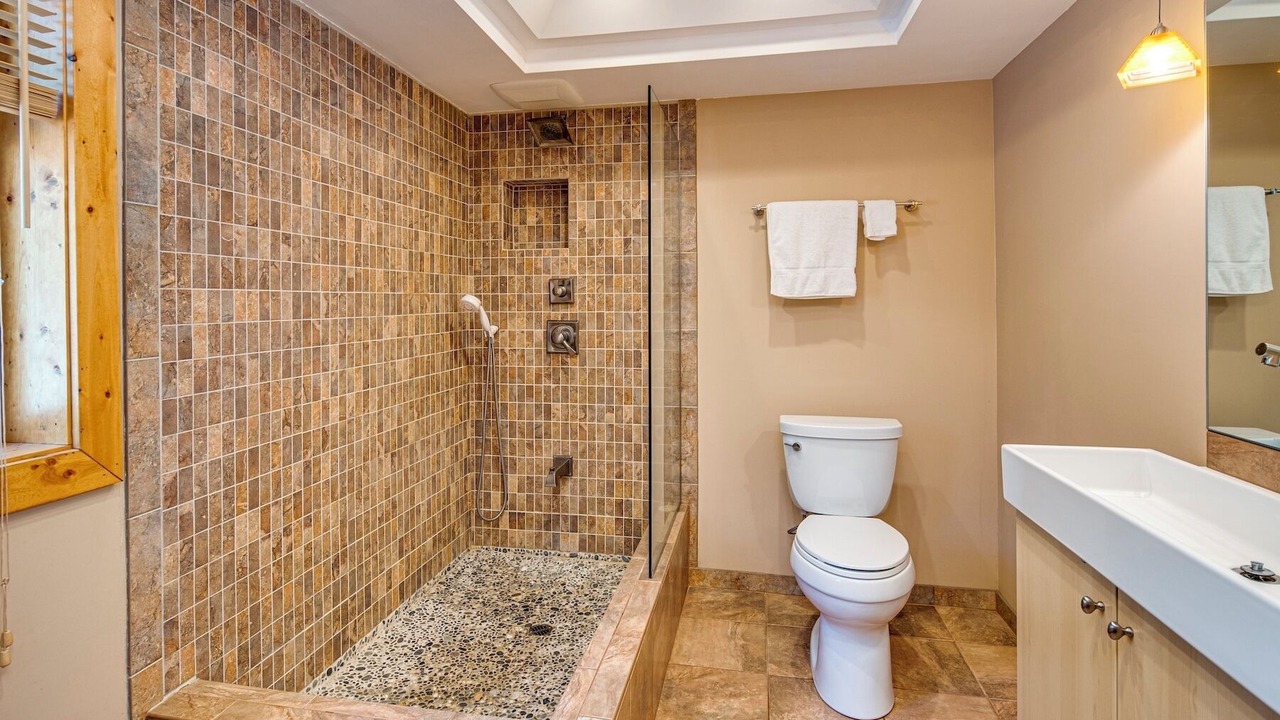 Photo of Bathroom in Sisters