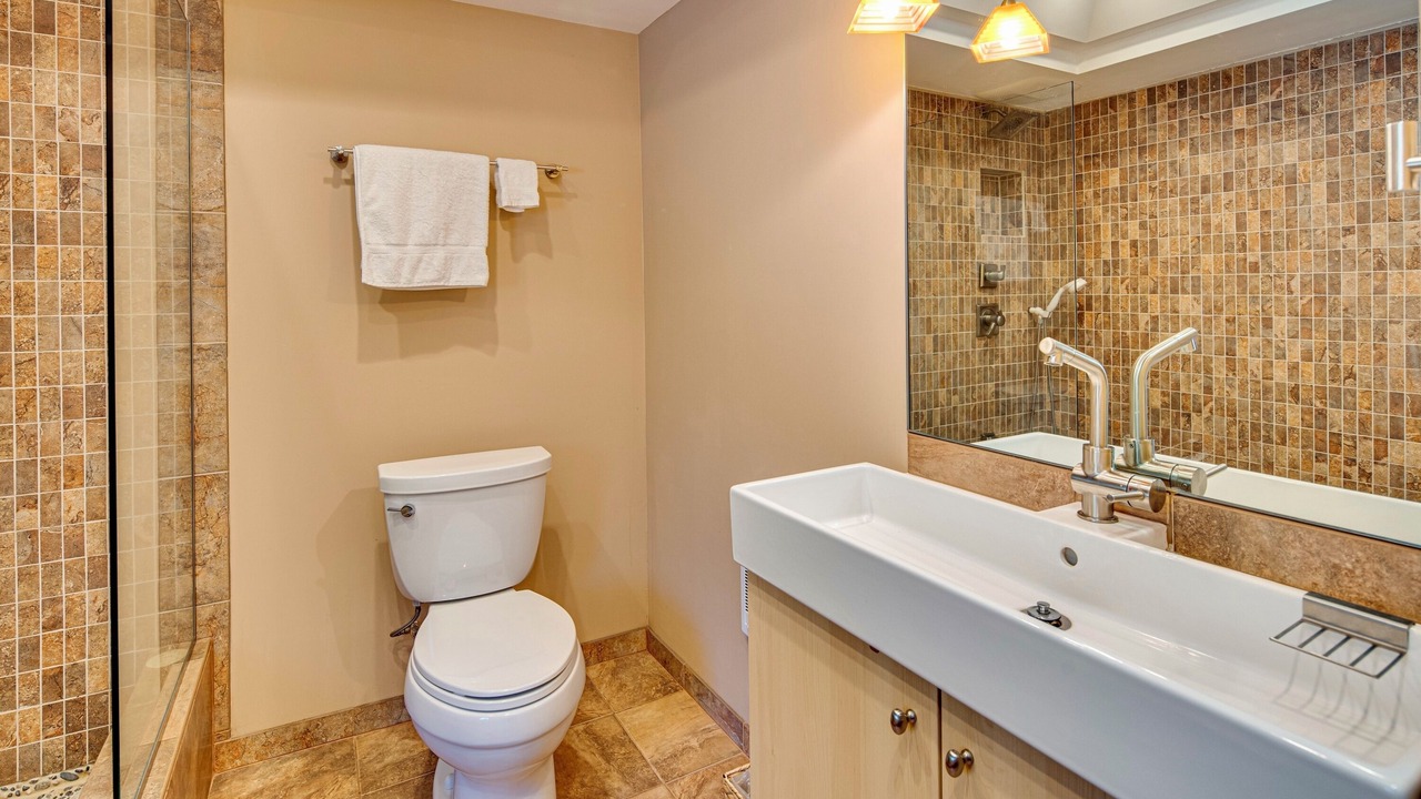 Photo of Bathroom in Sisters